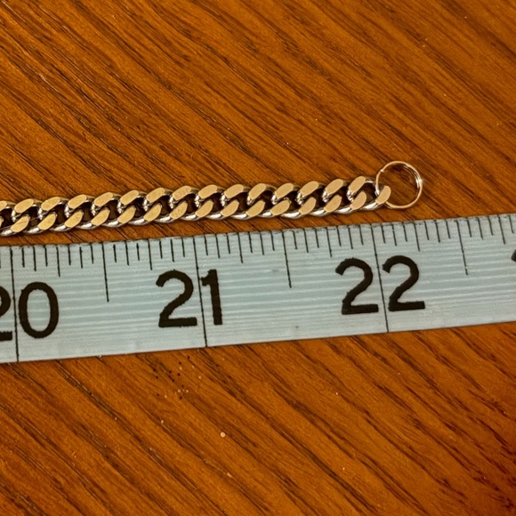 Cuban Link Chain - Picture 3 of 5